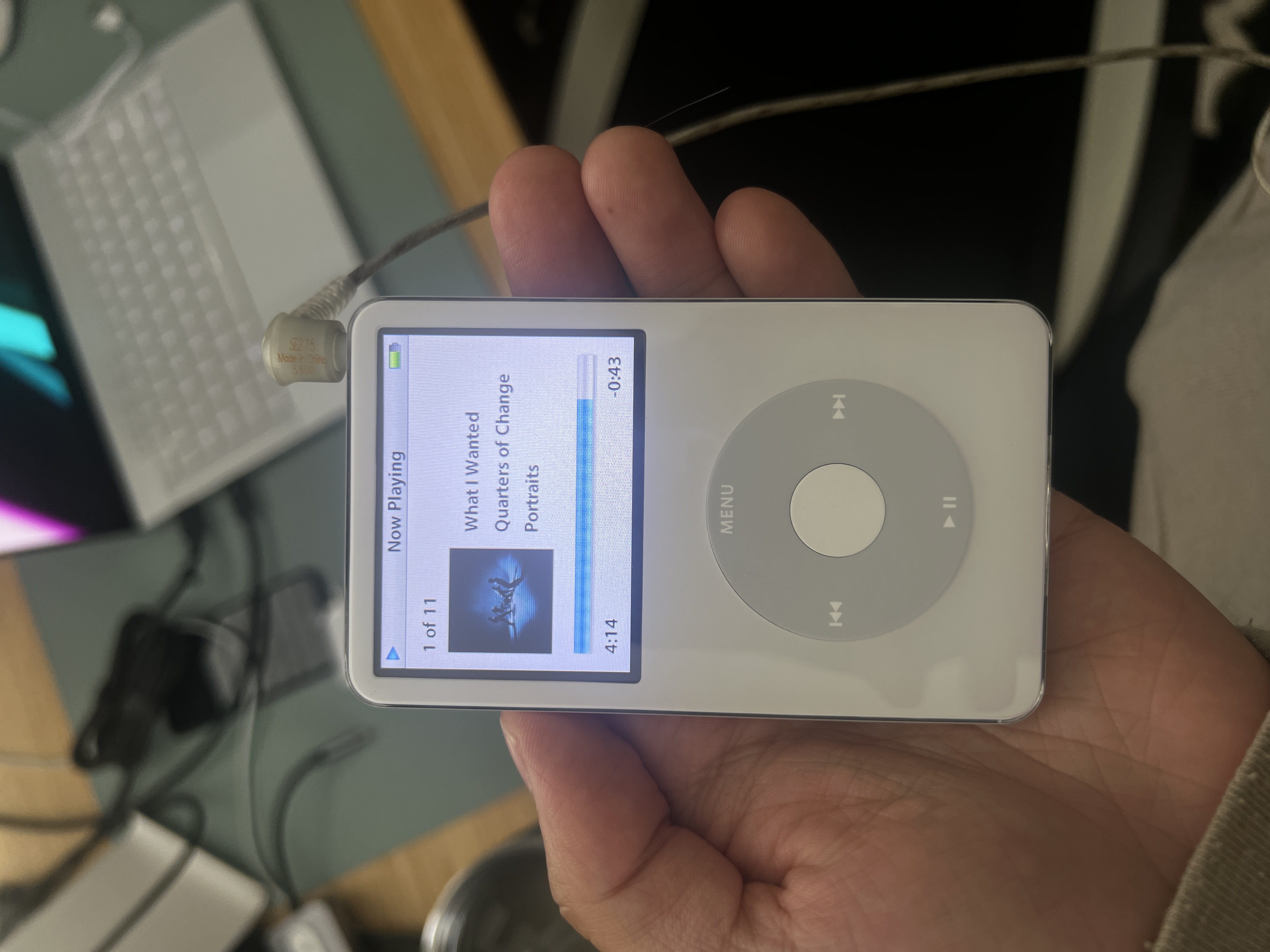 iPod Classic - Digital meets analog